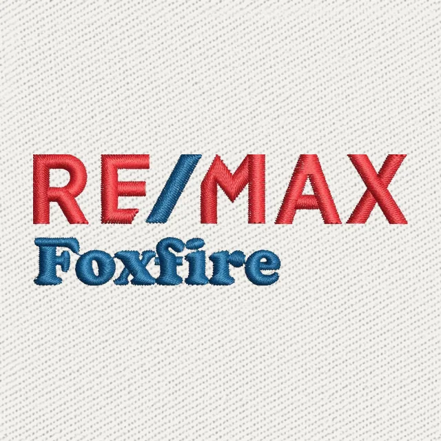 Motif de broderie lettrage rouge bleu RE/MAX Foxfire
